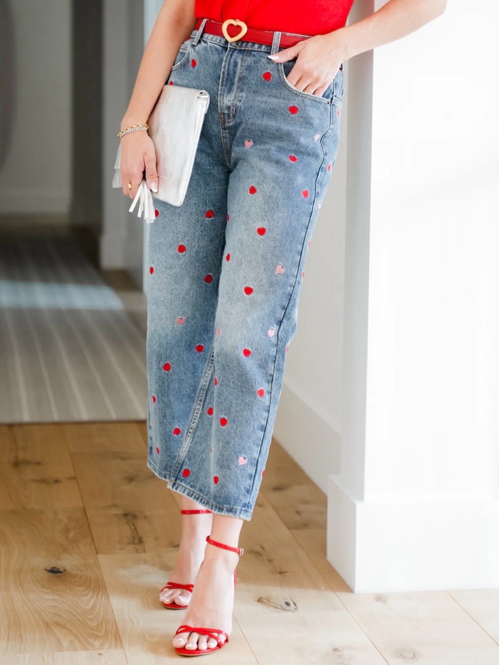 🅾️❤️♥️💗OH Blue Denim Wide-Leg Jeans with Red Heart Print - Picture 10 of 11